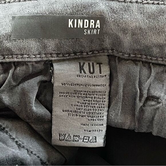 Kut from the Kloth Kendra Maxi Skirt Size 8 Gray Denim Long Neutral Classic - Picture 5 of 6